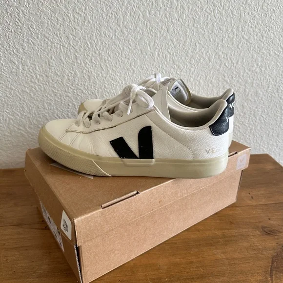 Veja Campo Size 10 - Picture 5 of 11